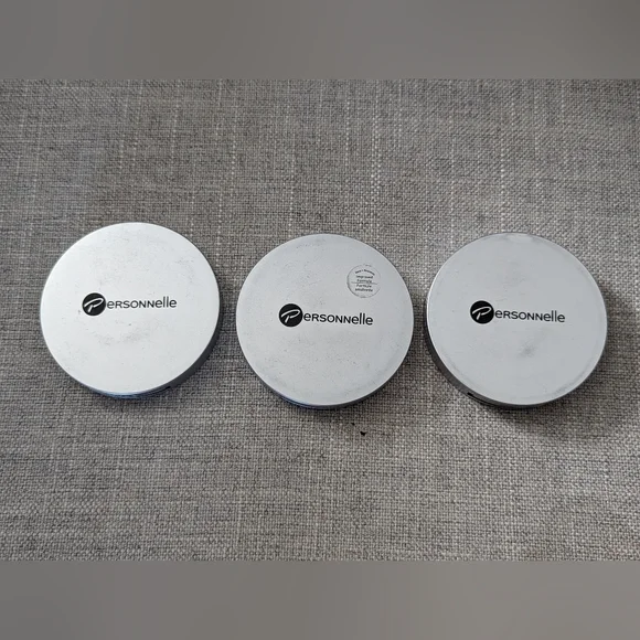 💄💅5/25$💄💅Matte Finish Compact Powder Set - Picture 3 of 3